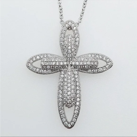 New 925 Silver Plated CZ Cross Necklace - Picture 7 of 7